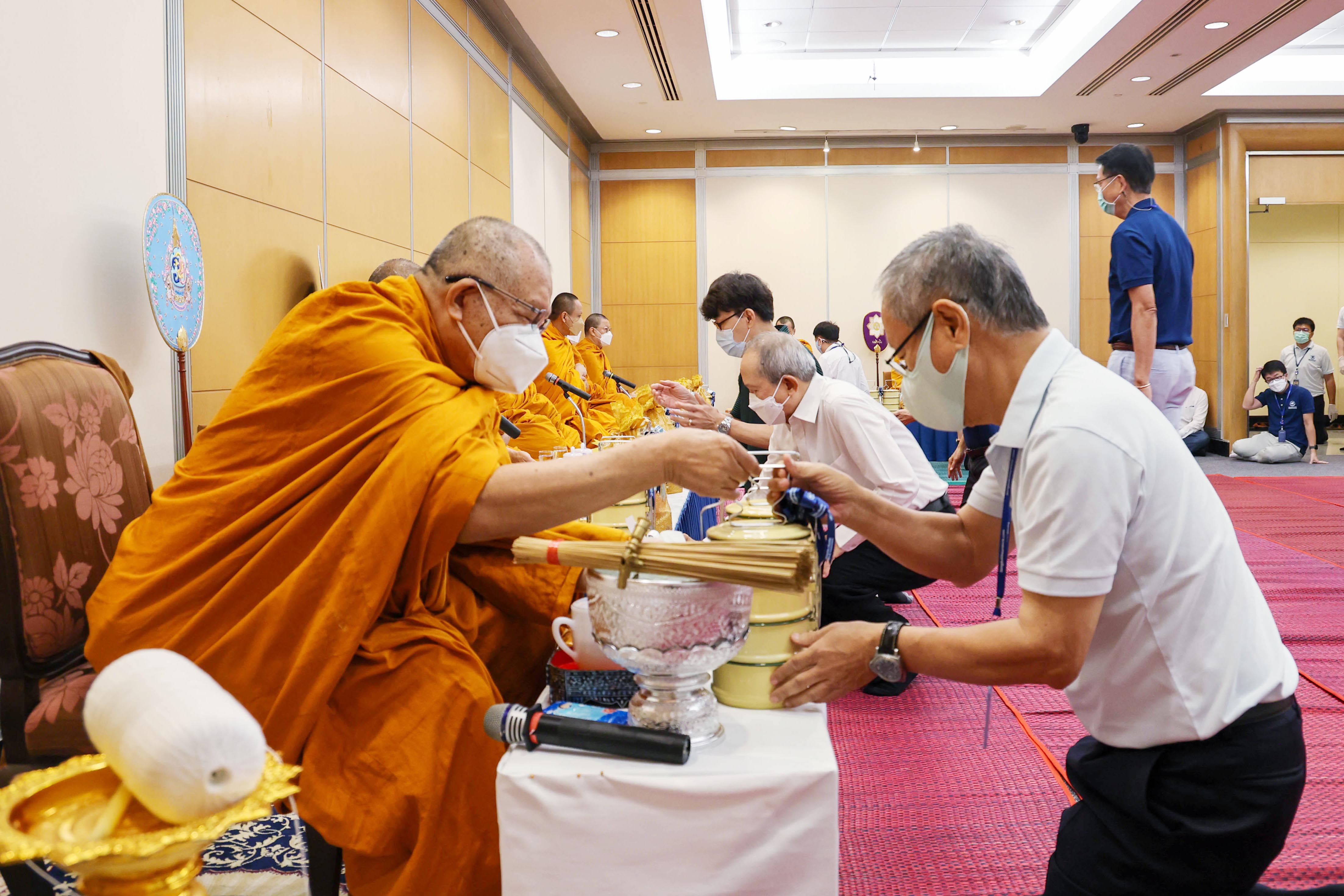 กรุงเทพประกันภัย ทำบุญเพื่อความเป็นสิริมงคลในวาระครบรอบ 75 ปี