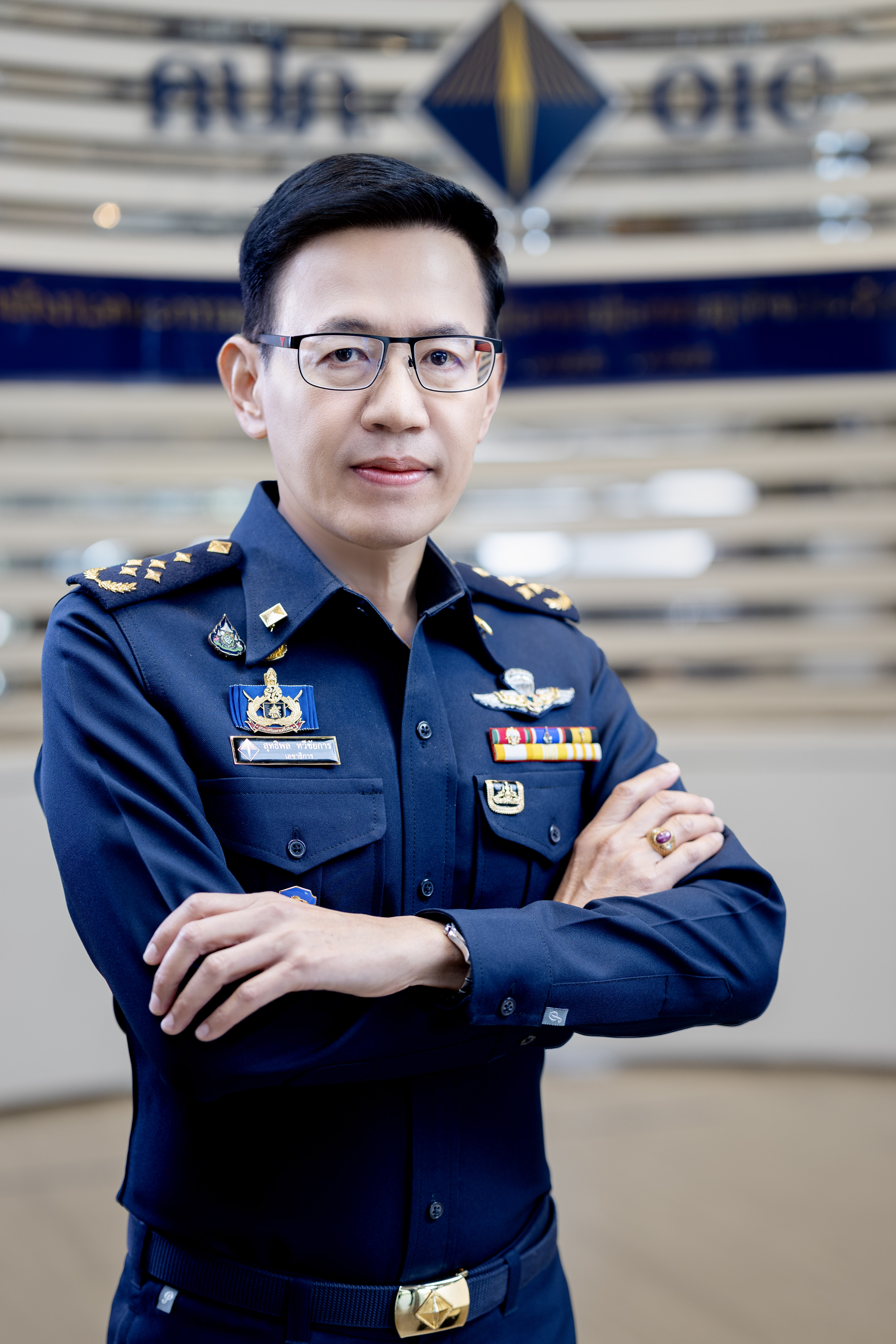 คปภ. ลงพื้นที่ช่วยเหลือด้านประกันภัยทันทีกรณีรถตู้โดยสารไม่ประจำทางเสียหลัก เฉี่ยวชนการ์ดเลนตกร่องกลางถนนเกิดประกายไฟลุกไหม้ที่โคราช