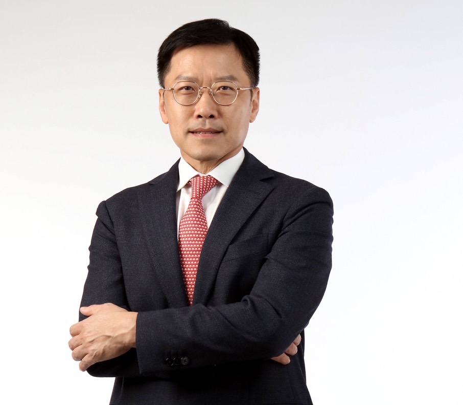 กลุ่มบริษัทเอไอเอ แถลงผลประกอบการปี 2565   มูลค่าธุรกิจใหม่ (VONB) เติบโตอย่างแข็งแกร่ง เพิ่มขึ้นร้อยละ 6 ในช่วงครึ่งปีหลัง เงินกองทุนส่วนเกิน (Free surplus) เพิ่มขึ้นเป็น 23.7 พันล้านเหรียญสหรัฐ ก่อนคืนทุน 5.8 พันล้านเหรียญสหรัฐแก่ผู้ถือหุ้น กำไรจากการดำเนินงานหลังหักภาษี (OPAT) เพิ่มขึ้นร้อยละ 5 ต่อหุ้น เงินปันผลรวม เพิ่มขึ้นร้อยละ 5.3 ต่อหุ้น