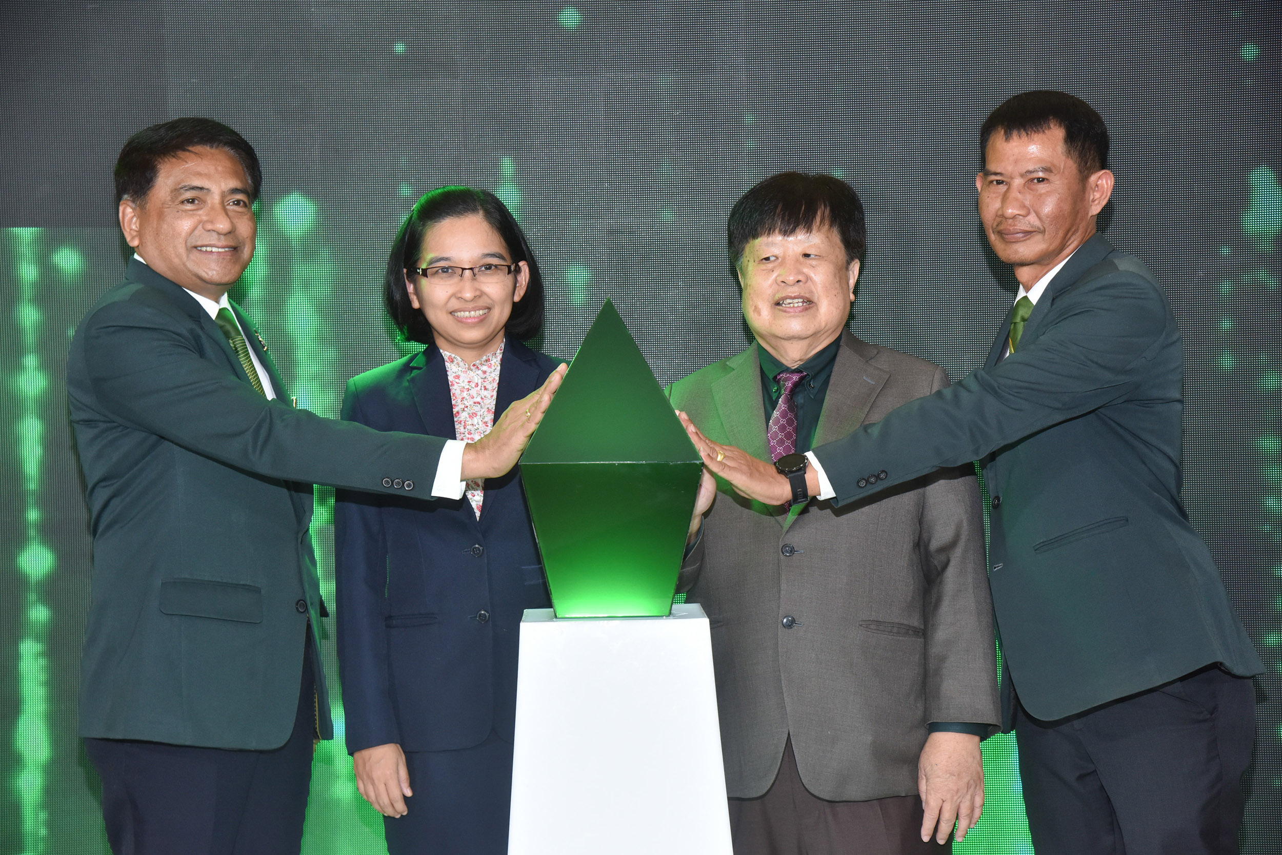 ธ.ก.ส. เข้าร่วมงาน Thailand Smart Money สัญจรระยอง พร้อมโปรโมชันสุดพิเศษมากมาย