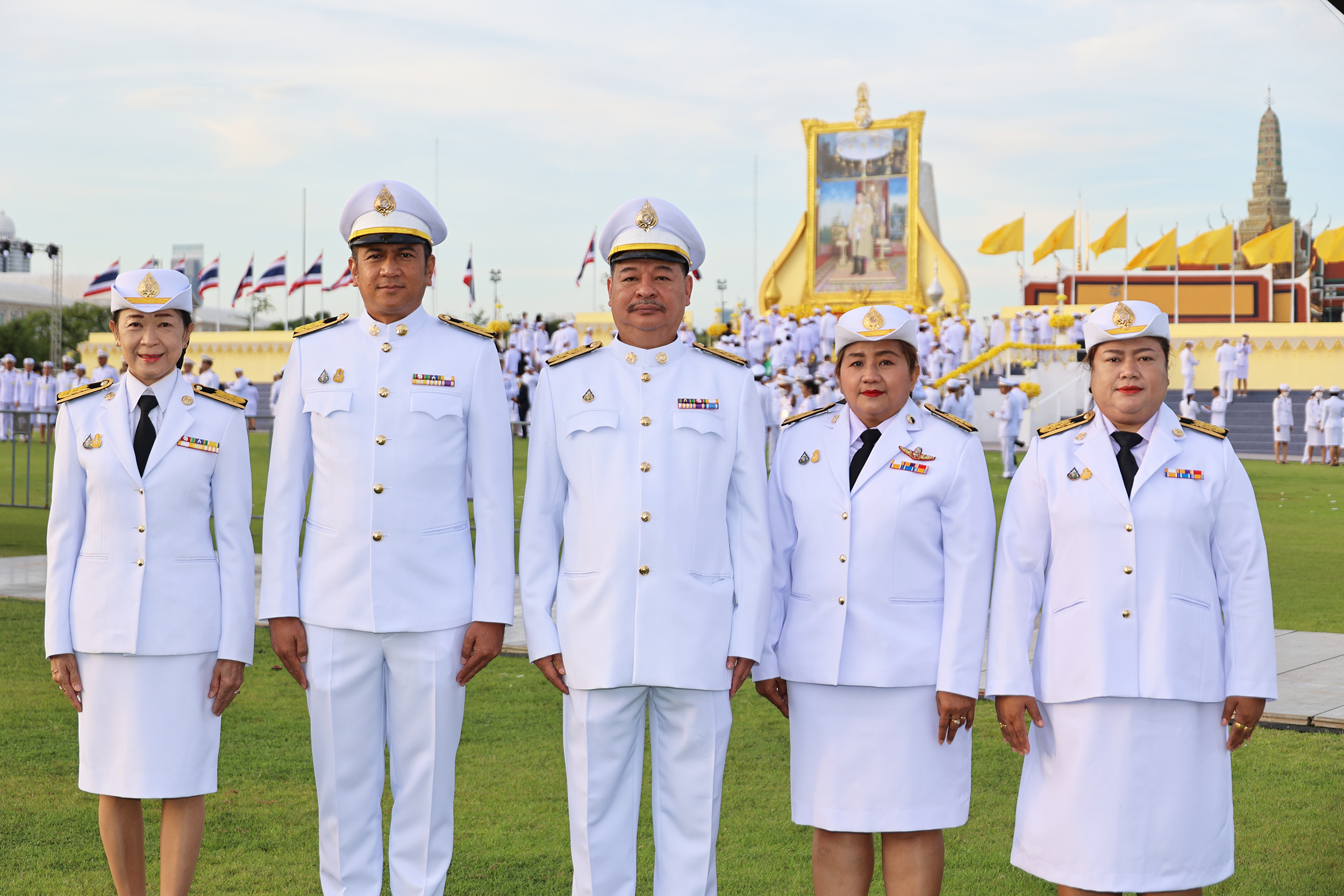 ธพว. ร่วมพิธีถวายสัตย์ปฏิญาณ เพื่อเป็นข้าราชการที่ดีและพลังของแผ่นดิน เนื่องในโอกาสวันเฉลิมพระชนมพรรษา พระบาทสมเด็จพระเจ้าอยู่หัว ณ ท้องสนามหลวง