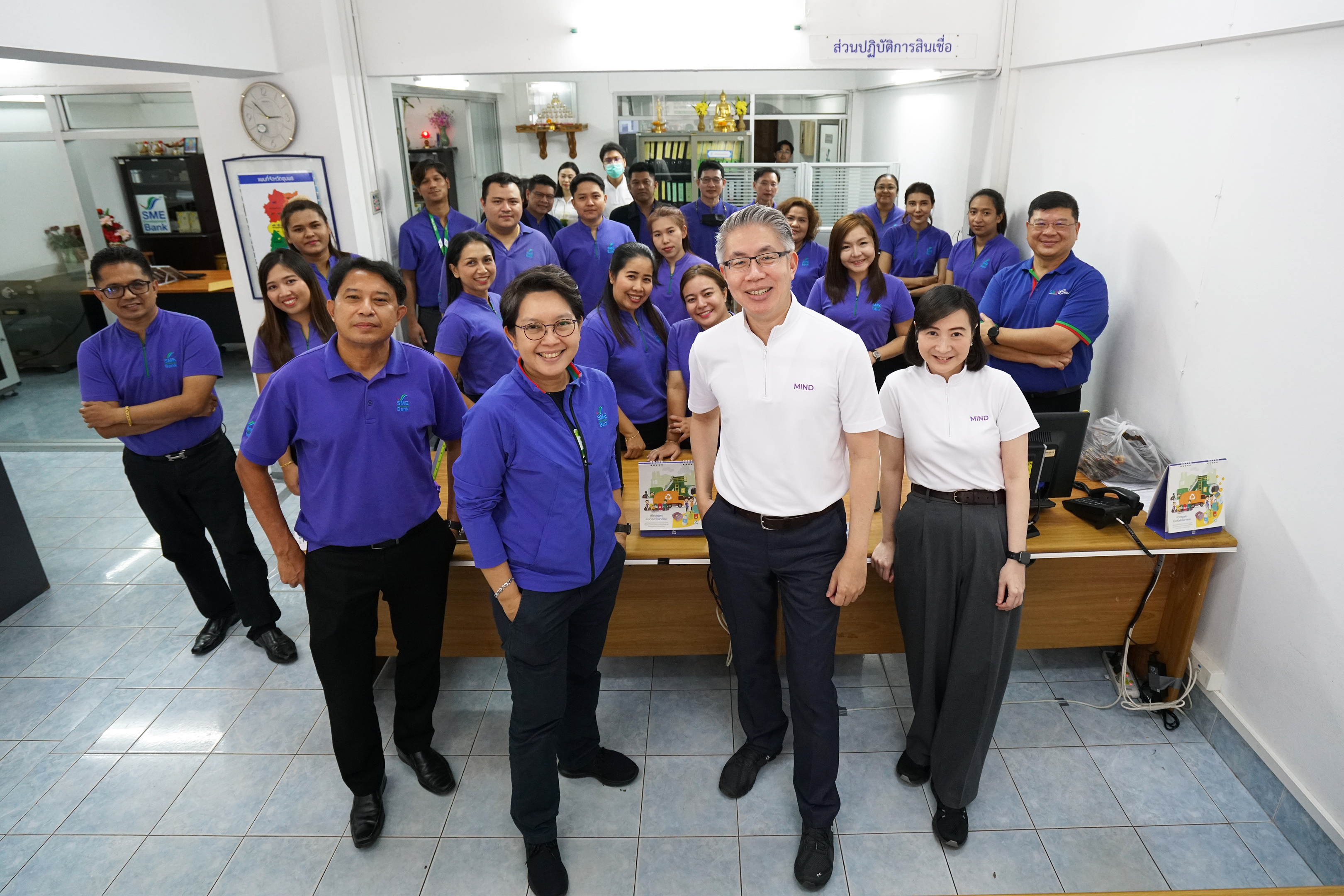 ประธาน SME D Bank เยี่ยมสาขาให้กำลังใจเจ้าหน้าที่ภาคใต้ มอบนโยบาย ‘เติมทุนคู่พัฒนา’ หนุนเอสเอ็มอีเดินหน้าเต็มกำลัง