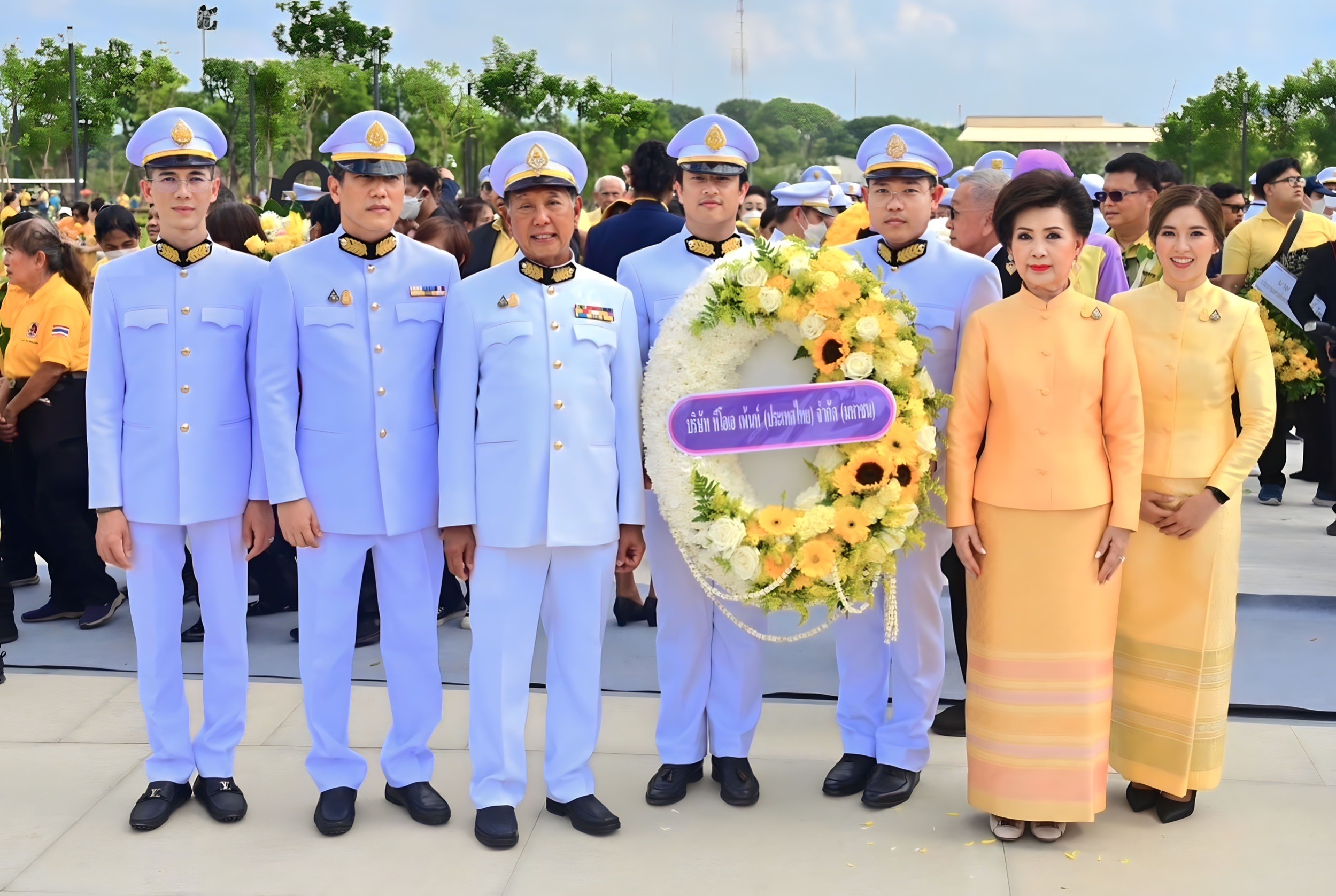 TOA ร่วมพิธีวางพวงมาลาถวายบังคมพระบรมราชานุสาวรีย์ พระบาทสมเด็จพระบรมชนกาธิเบศร มหาภูมิพลอดุลยเดชมหาราช บรมนาถบพิตร เนื่องใน “วันนวมินทรมหาราช” 13 ตุลาคม 2566