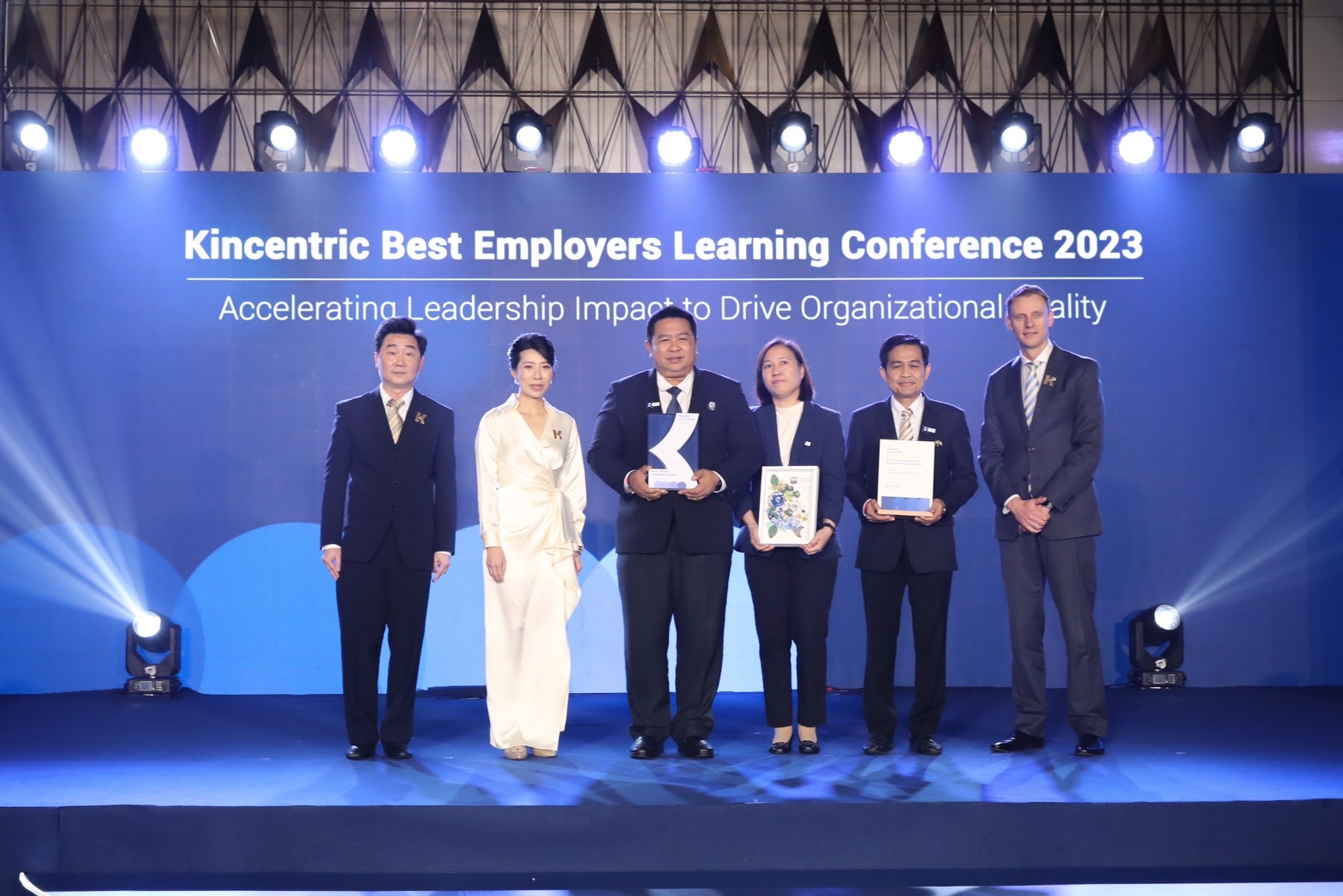 ธ.ก.ส. คว้ารางวัลสุดยอดนายจ้างดีเด่นแห่งประเทศไทย ประจำปี 2566