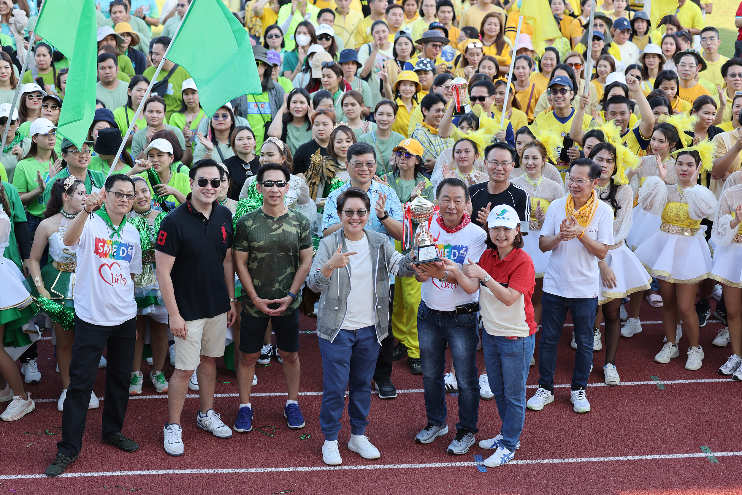 SME D Bank จัดกิจกรรม ‘ส่งเสริมวัฒนธรรม SMEDS One Team’ ส่งท้ายปี 66 ผนึกกำลังพื้นที่ ‘กลาง-ตะวันออก-ใต้’  สานพลังสามัคคี หนุนเอสเอ็มอีไทยเติบโต