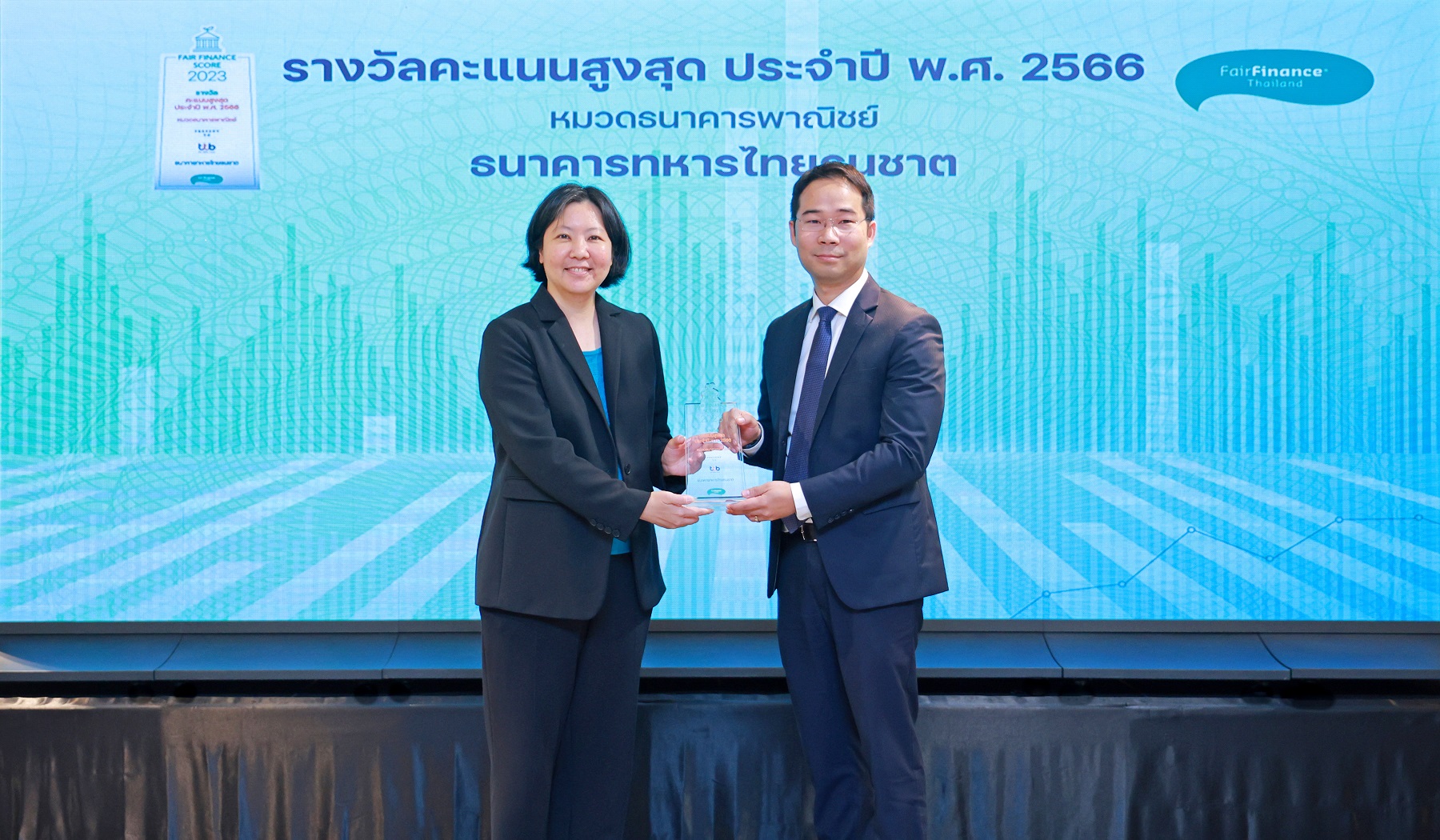 ทีทีบี ครองอันดับหนึ่งธนาคารไทยด้าน ESG คะแนนสูงสุด 5 ปีซ้อน  ตอกย้ำความสำเร็จก้าวสู่ “การธนาคารเพื่อความยั่งยืน”