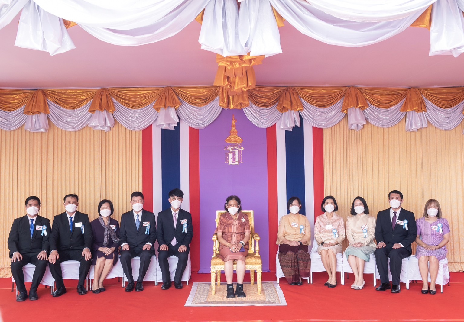 สมเด็จพระกนิษฐาธิราชเจ้า กรมสมเด็จพระเทพรัตนราชสุดาฯ สยามบรมราชกุมารี เสด็จพระราชดำเนินไปทรงเปิดอาคารกรุงเทพประกันภัย โรงพยาบาลอุ้มผาง จังหวัดตาก