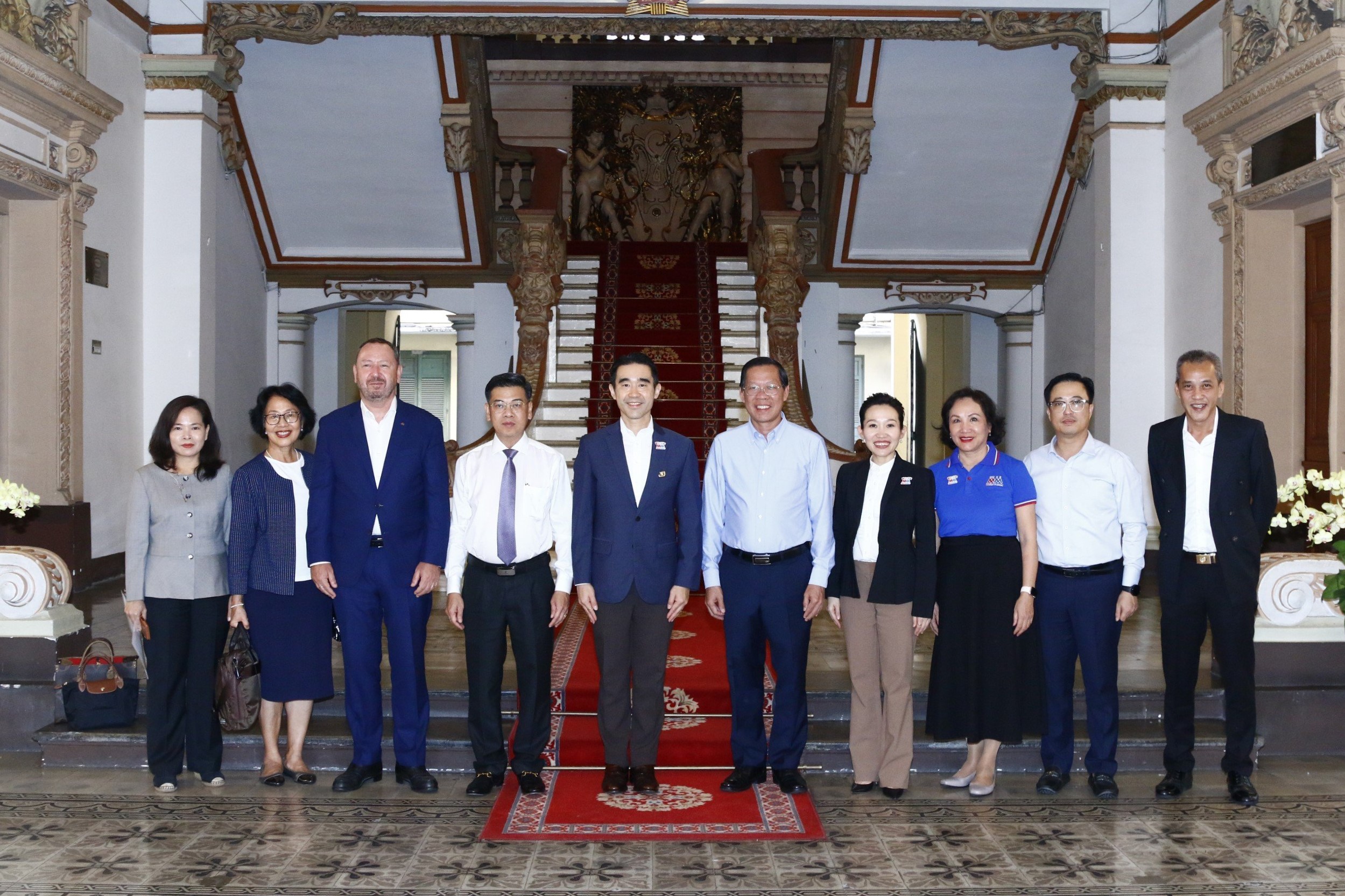 กลุ่มบีเจซี บิ๊กซี ร่วมเสวนาเชิงกลยุทธ์กับคณะกรรมการประชาชนนครโฮจิมินห์เพื่อส่งเสริมความร่วมมือและการพัฒนาธุรกิจในประเทศเวียดนาม