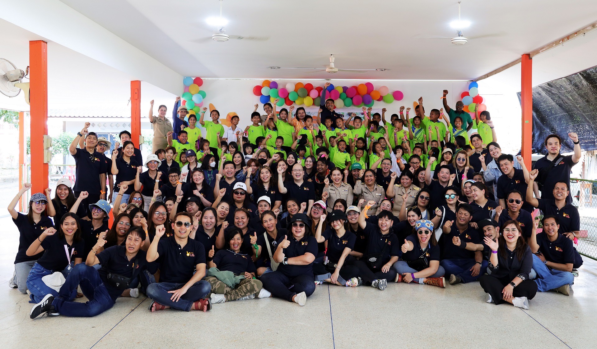 แรบบิท ประกันชีวิต จูงมือเพื่อนพนักงาน ลุยเติมฝัน – แบ่งปันความสุข ร่วมพัฒนาพร้อมมอบทุนการศึกษาและอุปกรณ์การเรียน แก่น้องๆ โรงเรียนบ้านหนองอุโลก จ.สุพรรณบุรี