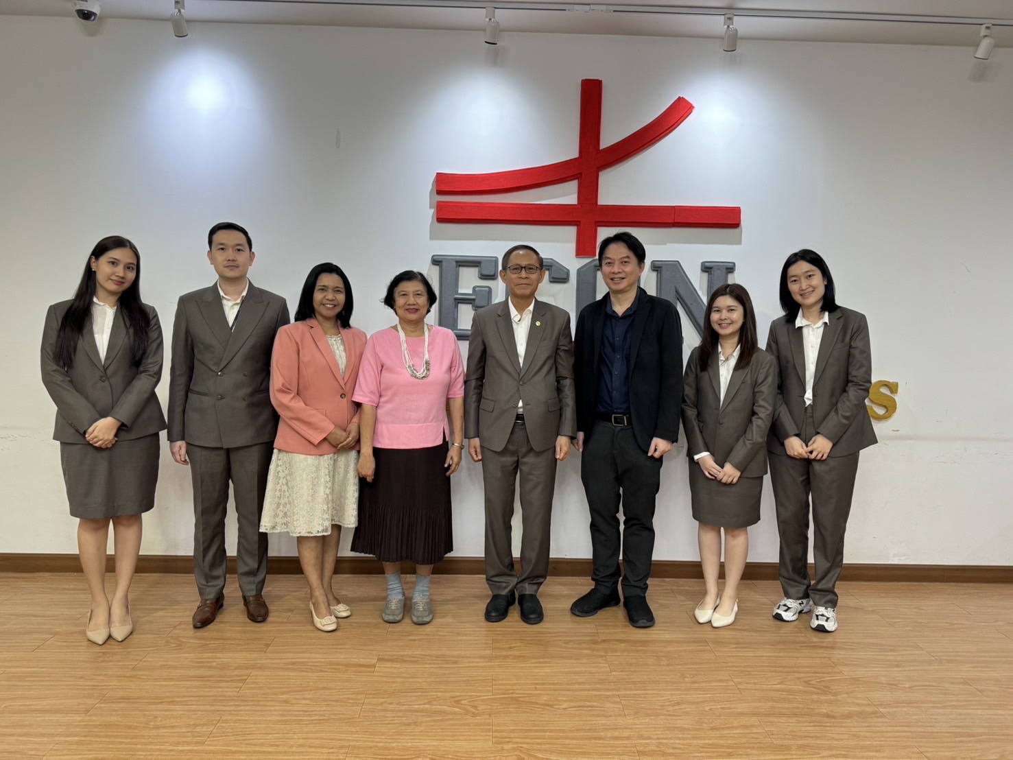 กองทุนประกันชีวิตบูรณาการร่วมกับคณะเศรษฐศาสตร์ มหาวิทยาลัยศรีนครินทรวิโรฒ(ประสานมิตร) จัดกิจกรรมประชาสัมพันธ์และบรรยายให้ความรู้แก่นิสิตคณะเศรษฐศาสตร์ชั้นปีที่ 2