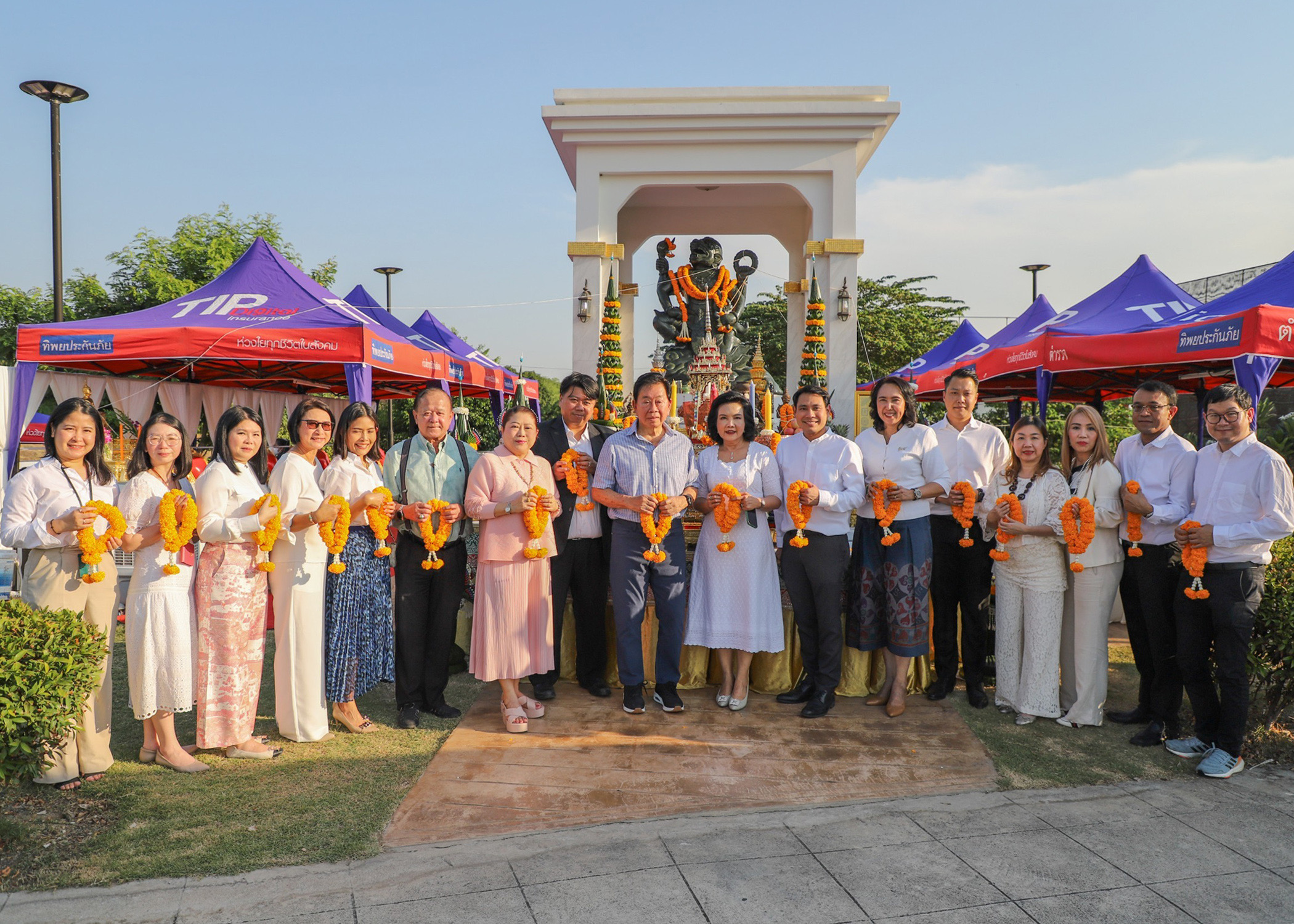 พลังบุญทิพย #225 พิธีมหามงคลเทวาภิเษกบวงสรวงองค์เทพหนุมานทิพยและสิ่งศักดิ์สิทธิ์ทุกพระองค์ พร้อมจัดพิธีเจริญพระพุทธมนต์ประจำปี เพื่อความเป็นสิริมงคลแห่งแผ่นดินไทย
