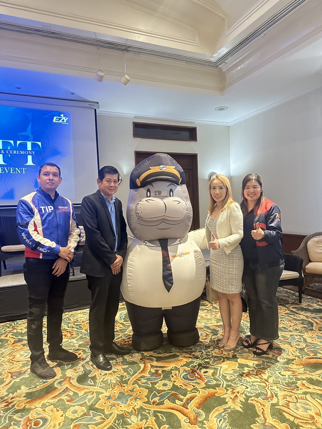 ทิพยประกันภัย ร่วมแสดงความยินดี  เปิดตัวสายการบิน Ezy Airline