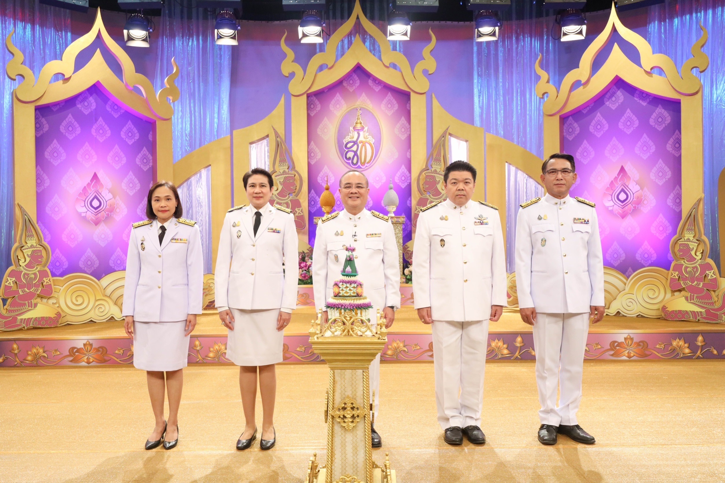 เลขาธิการ คปภ. นำคณะผู้บริหาร สำนักงาน คปภ. บันทึกเทปถวายพระพรชัยมงคล สมเด็จพระนางเจ้าสุทิดา พัชรสุธาพิมลลักษณ พระบรมราชินี