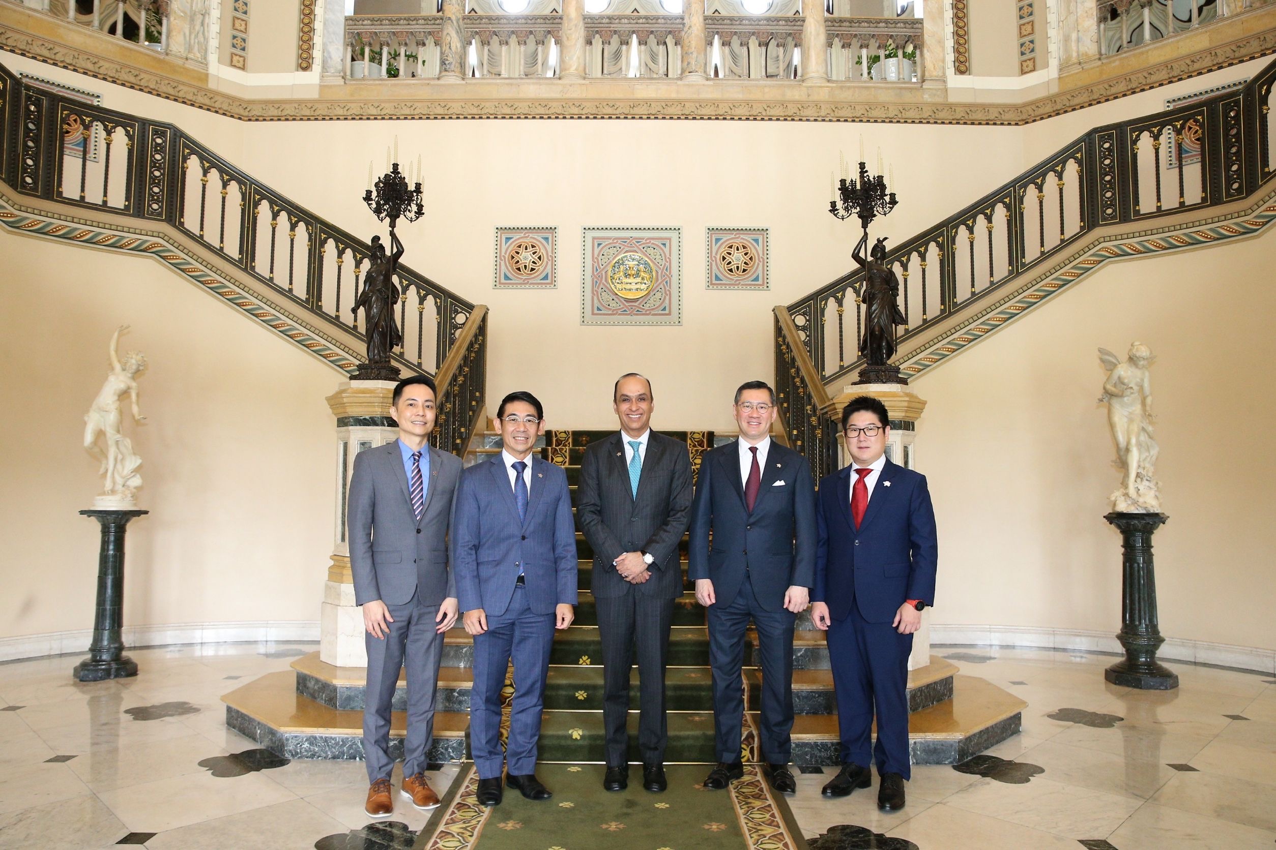 คณะผู้บริหารระดับสูง พรูเด็นเชียล เข้าหารือนายกรัฐมนตรี พร้อมผลักดันประเทศไทยสู่ศูนย์กลางการเงินของภูมิภาค