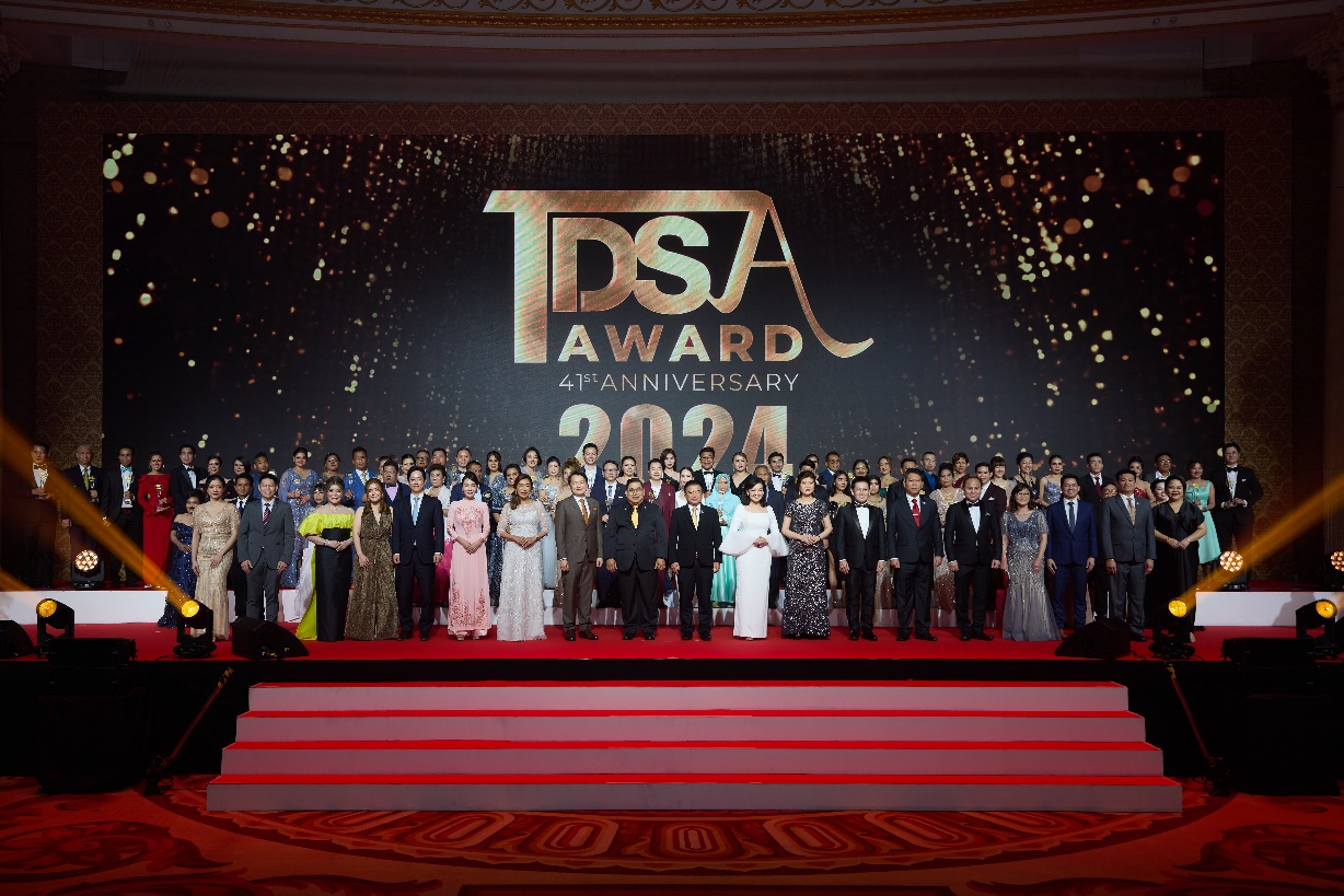 สมาคมการขายตรงไทย จัด Glamorous Nightมอบโล่เชิดชูเกียรตินักธุรกิจขายตรงดีเด่น ในงาน TDSA Award 2024