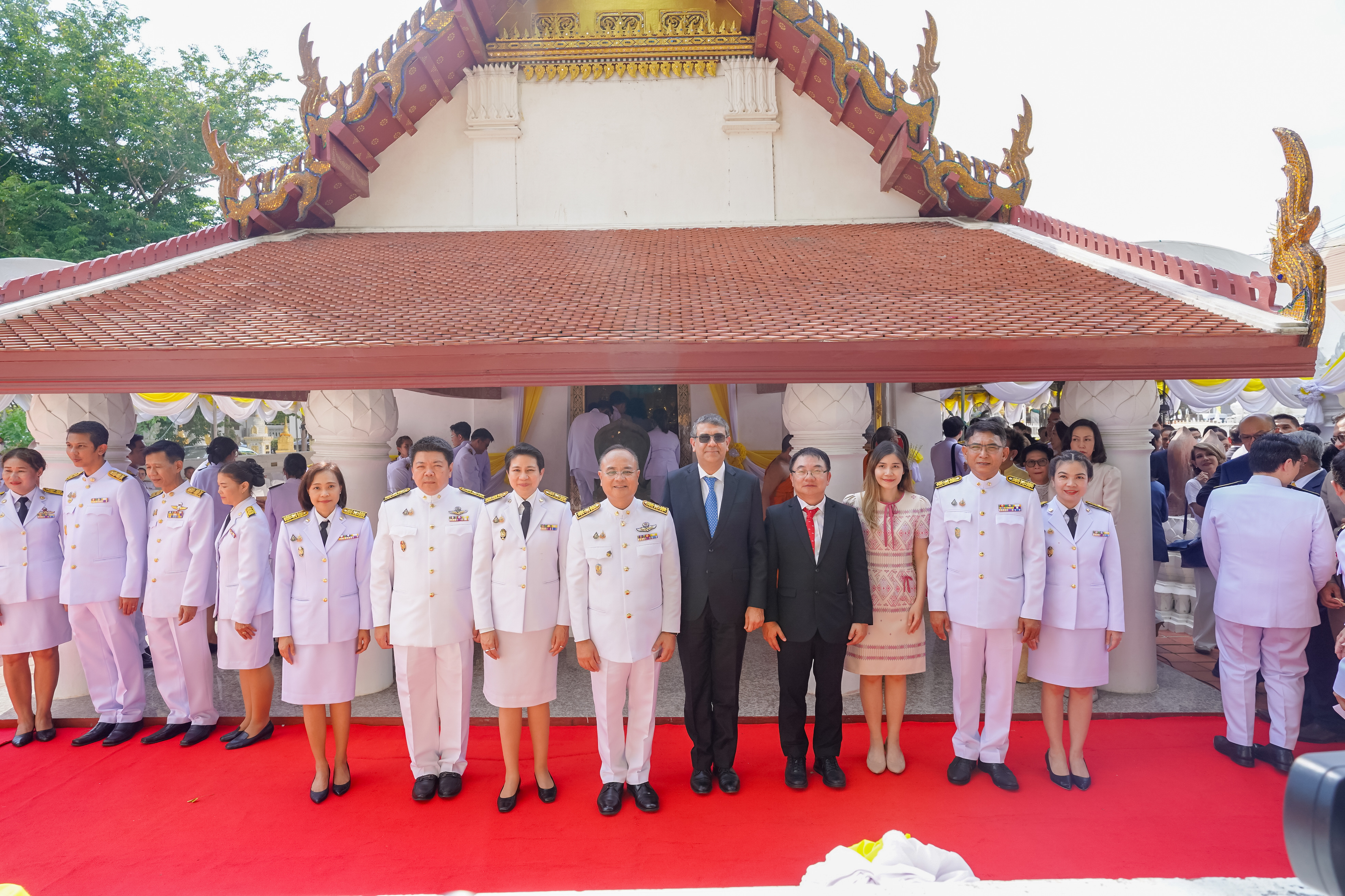 เอไอเอ ประเทศไทย บริจาคจตุปัจจัยทำบุญ และถวายผ้าพระกฐินพระราชทาน ในงานกฐินพระราชทาน คปภ. ประจำปี 2567