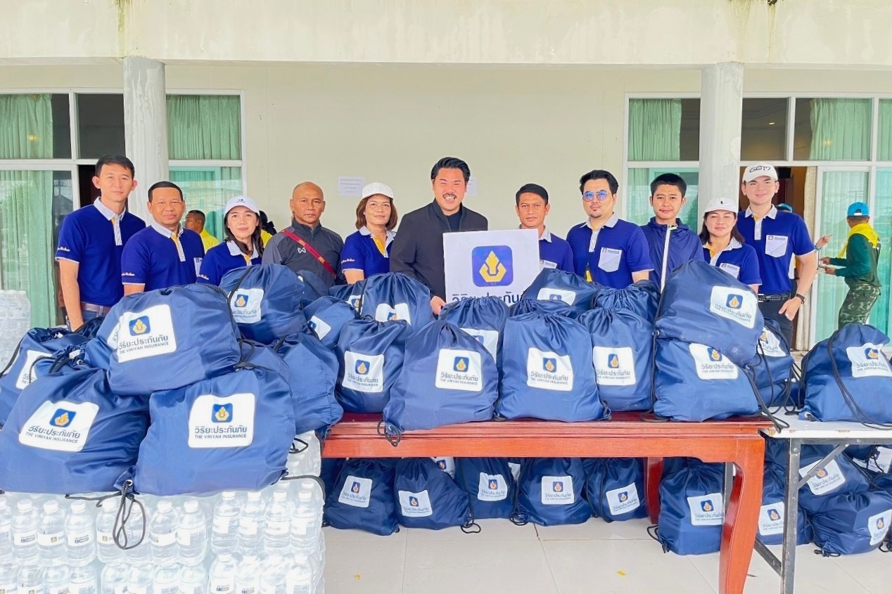 วิริยะประกันภัย มอบถุงยังชีพ – น้ำดื่ม แก่ผู้ประสบภัยน้ำท่วม อำเภอหาดใหญ่