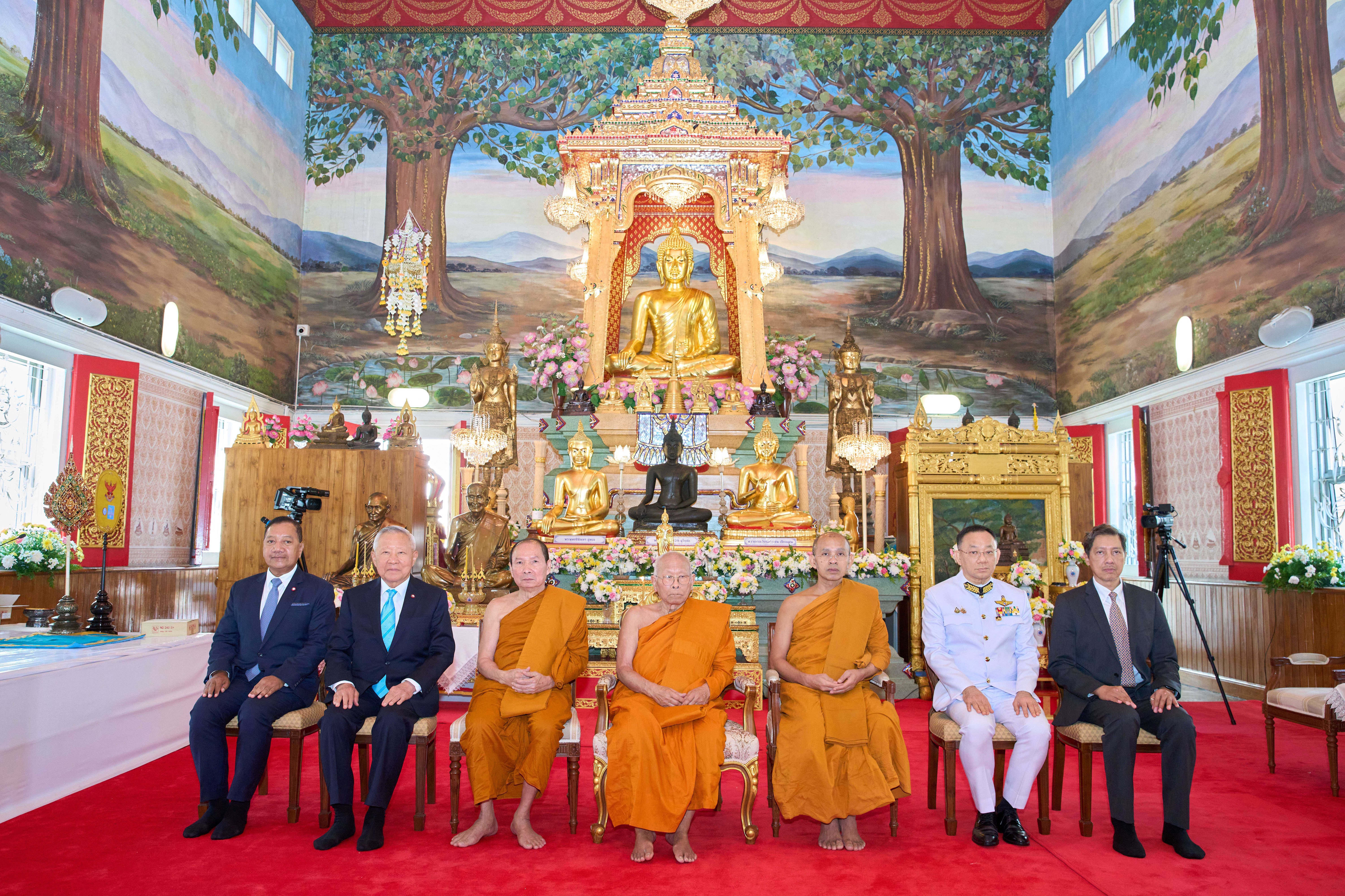 ไทยประกันชีวิต น้อมถวายผ้าพระกฐินพระราชทาน ประจำปี 2567