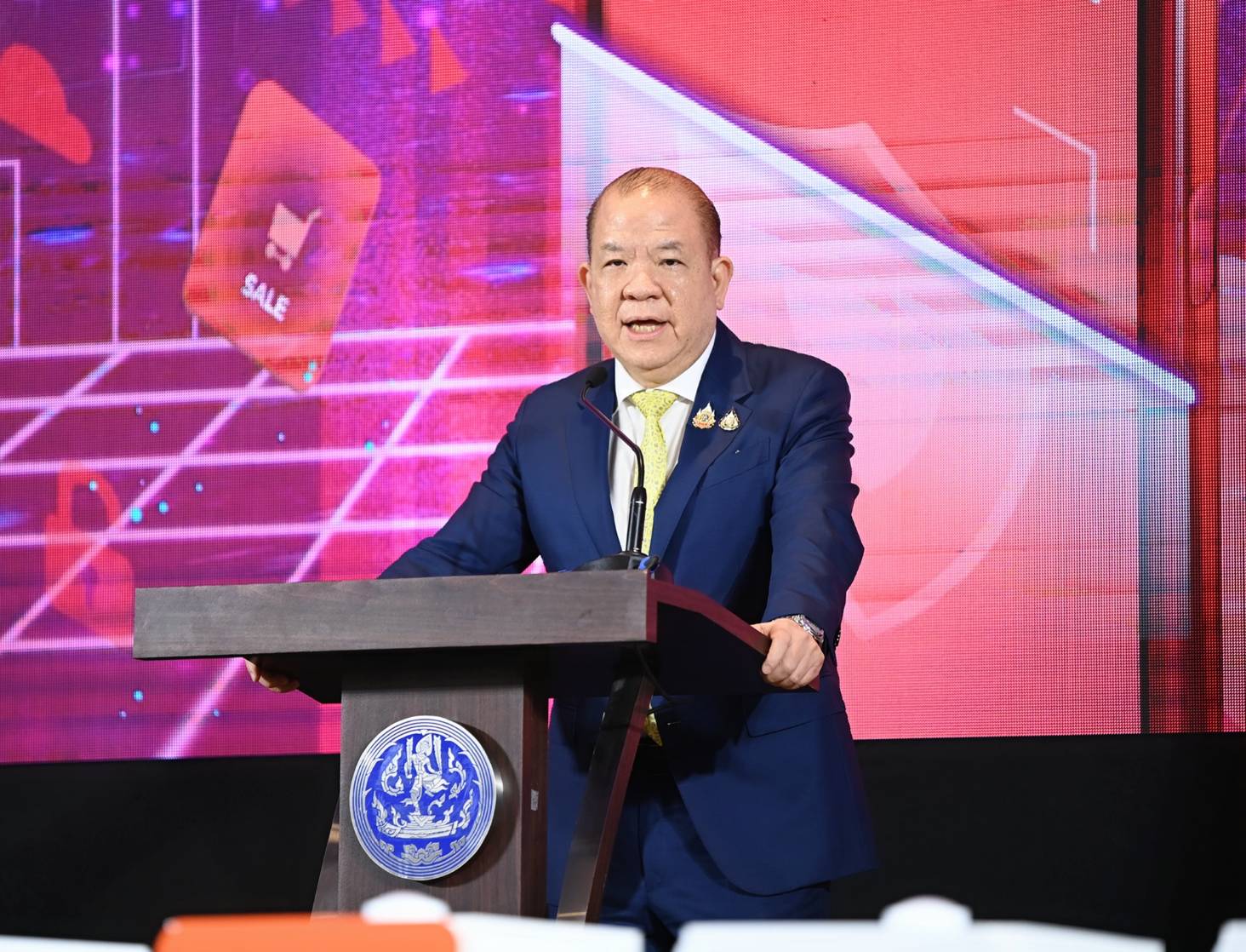 “พิชัย” นำพาณิชย์ ผนึกกำลังรัฐ-แพลตฟอร์มออนไลน์ยักษ์ใหญ่ 16 หน่วยงาน เดินหน้า คุมเข้มมาตรฐานสินค้า ปกป้องผู้บริโภคและ SME ไทย