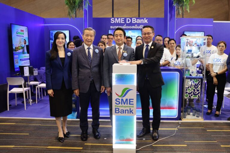 รมช.เผ่าภูมิ เปิดบูธ SME D Bank ล่องใต้ร่วมงาน ‘MONEY EXPO HATYAI’ มอบสุดพิเศษเพื่อเอสเอ็มอีไทย สินเชื่อดอกเบี้ยต่ำ 3% ต่อปี คู่พัฒนาเสริมแกร่งธุรกิจ