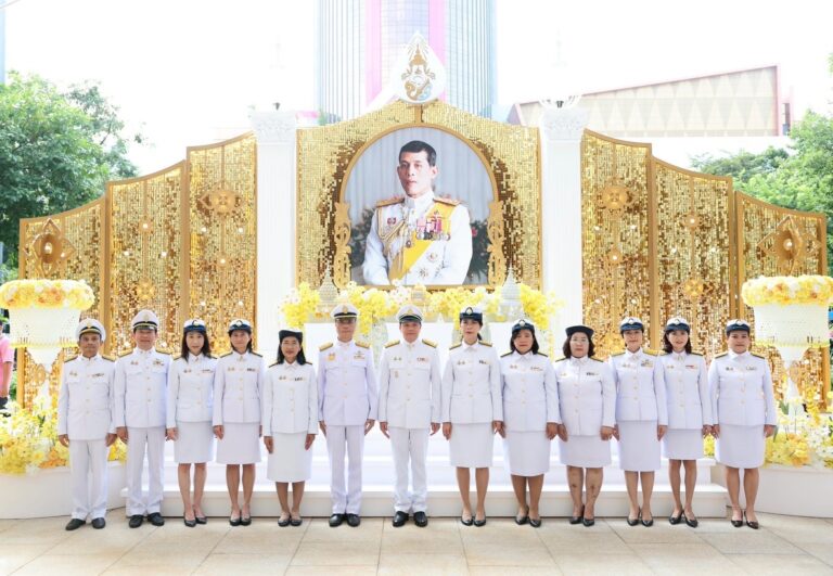 ออมสิน ถวายพระพรชัยมงคล เนื่องในโอกาสวันเฉลิมพระชนมพรรษาพระบาทสมเด็จพระเจ้าอยู่หัว