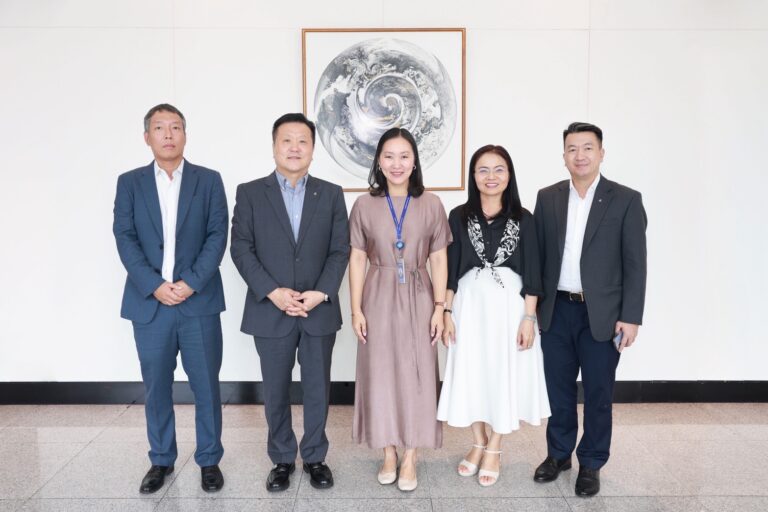 กรุงเทพประกันภัยเปิดบ้านต้อนรับคณะผู้บริหารบริษัทนายหน้าประกันภัยและบริษัทประกันภัยชั้นนำจากเวียดนาม เยี่ยมชมระบบเทคโนโลยีการเคลมรถยนต์ที่อำนวยความสะดวกแก่ลูกค้าและคู่ค้า