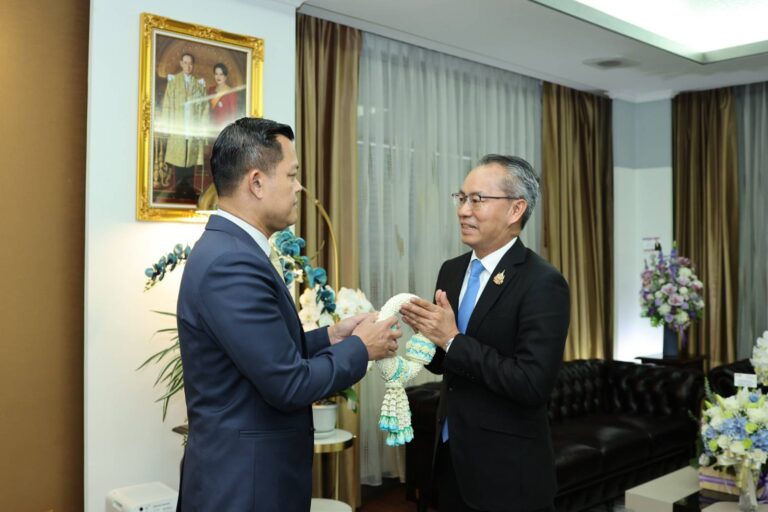 SME D Bank เข้าแสดงความยินดี นายธนกร วังบุญคงชนะ เนื่องในโอกาสเข้ารับตำแหน่ง รัฐมนตรีว่าการกระทรวงอุตสาหกรรม