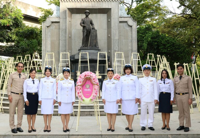 ออมสิน ร่วมพิธีวางพวงมาลา “วันปิยมหาราช”