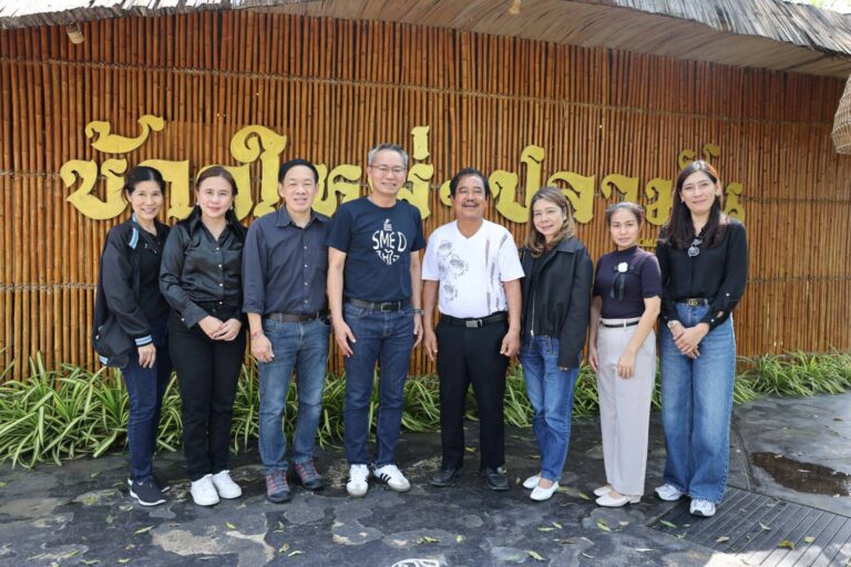 SME D Bank เยี่ยมชื่นชม 3 กิจการลูกค้าพื้นที่ จ.สมุทรสงคราม ปรับตัวพร้อมเติบโต กระตุ้นการท่องเที่ยวเมืองรอง ดันเศรษฐกิจท้องถิ่น