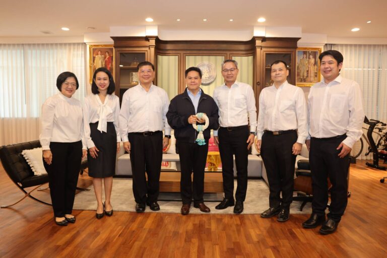 SME D Bank แสดงความยินดี นายวราวุธ ศิลปอาชาเนื่องในโอกาสเข้ารับตำแหน่ง รัฐมนตรีว่าการกระทรวงอุตสาหกรรม