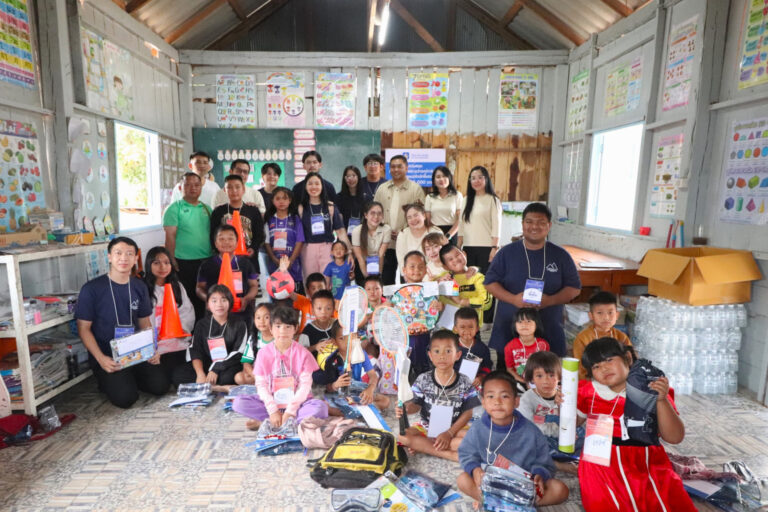 วิริยะประกันภัย ร่วมค่ายอาสา “แบกโดนัทขึ้นดอย” สานฝันน้องห้องเรียนเคลื่อนที่บ้านดอยแยก จ.เชียงใหม่