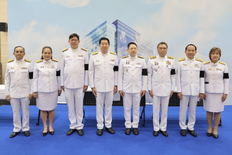 ออมสิน ร่วมพิธีเจริญพระพุทธมนต์และตักบาตรถวายเป็นพระกุศล เนื่องในโอกาสฉลองพระชนมายุ 99 พรรษา สมเด็จพระสังฆราช