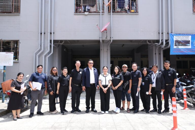 พม. ร่วมกับการเคหะแห่งชาติ ลงพื้นที่ตรวจเยี่ยมโครงการเคหะชุมชนนวมินทร์ พร้อมติดตามคุณภาพชีวิตประชาชนในพื้นที่