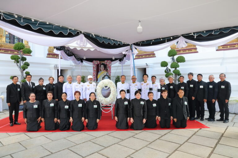บริษัท มิตรแท้ประกันภัย จำกัด (มหาชน) ได้รับพระราชทานพระบรมราชานุญาต ให้ร่วมเป็นเจ้าภาพบำเพ็ญกุศลถวายพระบรมศพ สมเด็จพระนางเจ้าสิริกิติ์พระบรมราชินีนาถ พระบรมราชชนนีพันปีหลวง