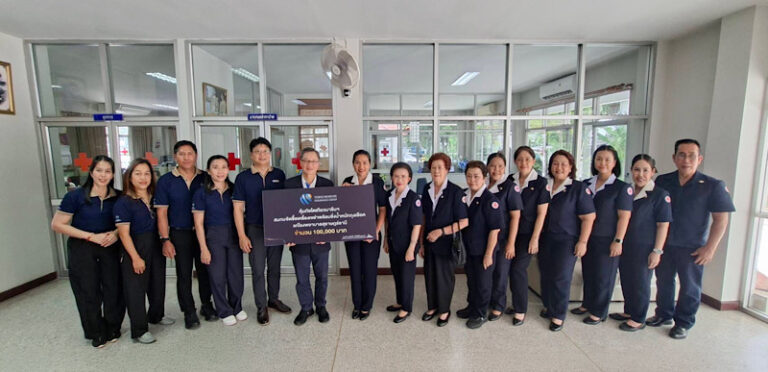 คุ้มภัยโตเกียวมารีนฯ มอบเงินสนับสนุน เพื่อจัดซื้ออุปกรณ์รับบริจาคโลหิตให้โรงพยาบาลสุราษฎร์ธานี