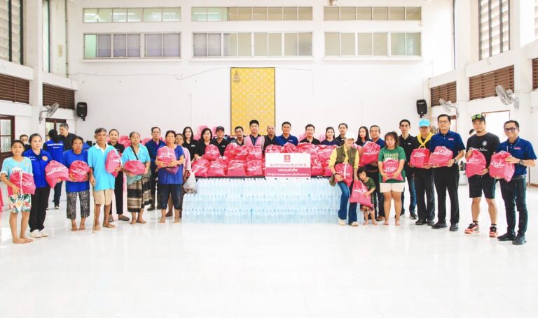 ออมสิน ​ไม่ทิ้งกัน! เร่งสปีดส่ง “ถุงออมสินห่วงใย” 500 ชุด บรรเทาทุกข์ชาวน่านหลังน้ำป่าทะลัก